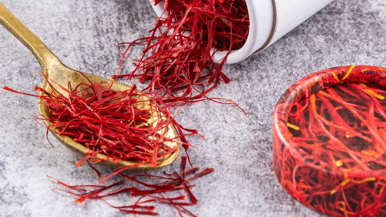 Azafrán.